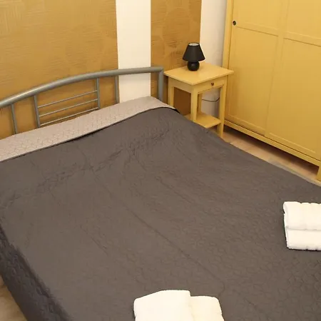 Simon Vendeghaz * Balatongyörök