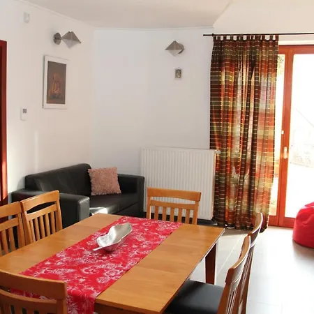 Apartment Simon Vendeghaz *