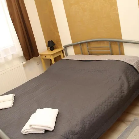 Simon Vendeghaz Appartement *