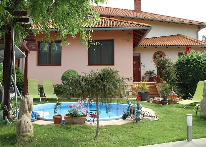 Apartment Simon Vendeghaz *