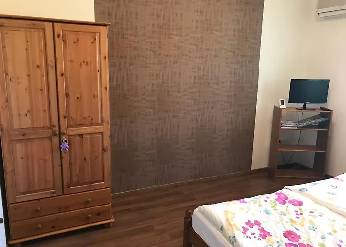 Simon Vendeghaz Apartment Balatongyorok