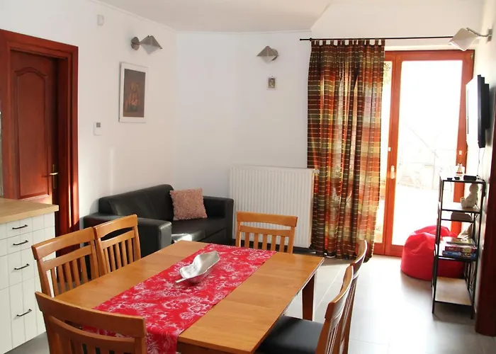 Apartment Simon Vendeghaz *