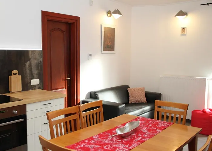 Simon Vendeghaz Appartement